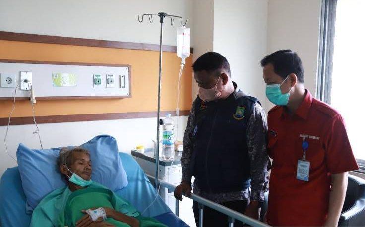 Dinsos Sebut Kondisi Kakek yang Diduga Ditelantarkan Anaknya di Jalan Tangerang Sudah Membaik