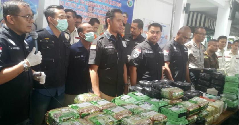 Polda Metro Jaya Musnahkan 239,84 Kg Sabu dan 30 Ribu Butir Ekstasi