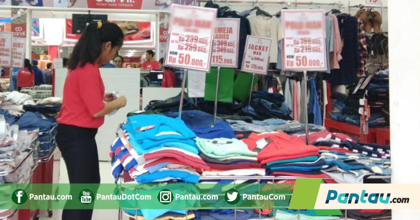 Bukan Hanya dengan Cash, Coba Tengok Pembayaran Unik di Jakarta Fair