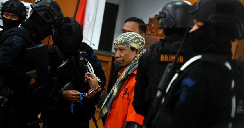 Aman Abdurrahman Perintahkan 1000 Muridnya Bela ISIS di Suriah