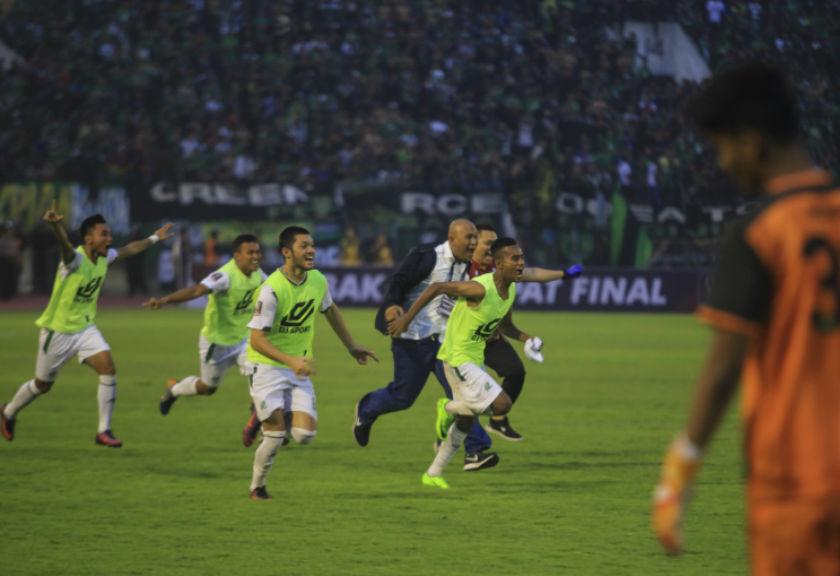 Tundukkan Persebaya Lewat Adu Penalti, PSMS Melaju ke Semifinal Piala Presiden 2018