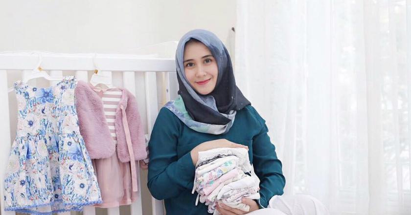 Ryana Dea Lepas Hijab Gara-gara Iklan Sampo?