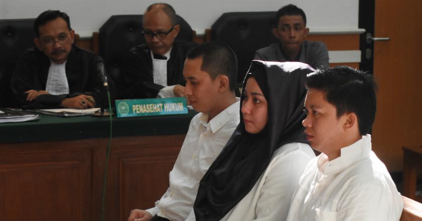 Bos First Travel Divonis 20 Tahun Penjara, Istrinya 18 Tahun Bui