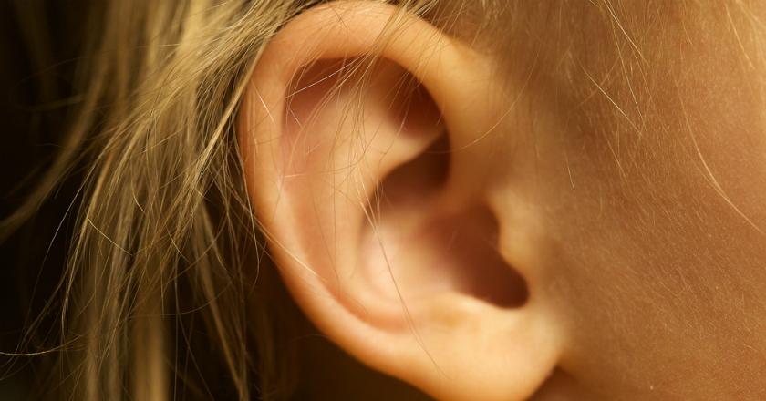 Jangan Pakai Cotton Bud, Ini Cara Membersihkan Kotoran Telinga dengan Aman