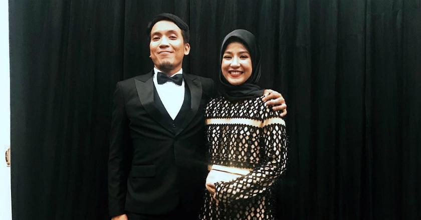 Pamer Hasil USG, Desta Antusias Menyambut Calon Anggota Keluarga Baru