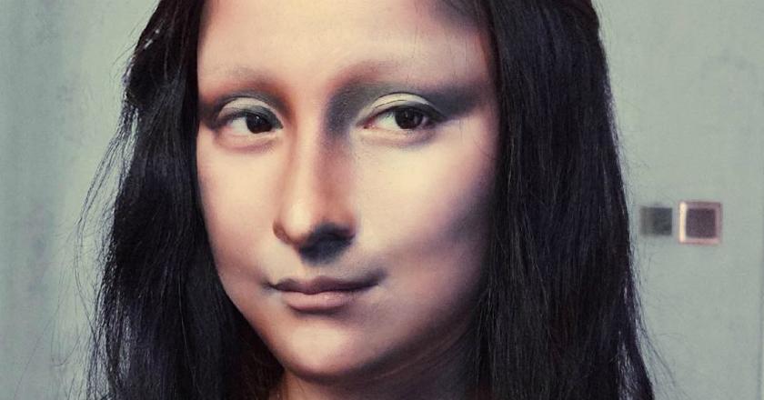 Viral! Wanita Ini Merias Wajahnya Mirip Lukisan Mona Lisa