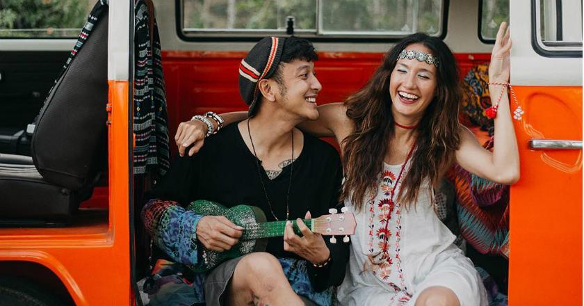 Romantis Saat Pemotretan, Netizen Ucapkan 'Happy Wedding' untuk Nadine Chandrawinata dan Dimas Anggara