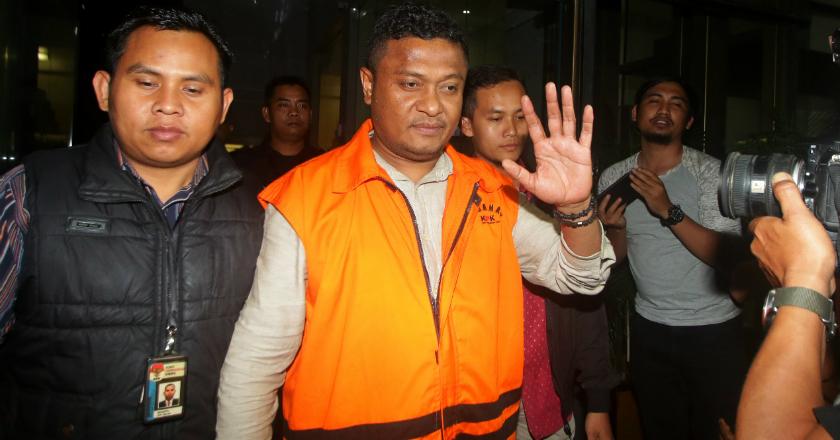 PDIP Pecat Bupati Buton Selatan yang Terjaring OTT KPK