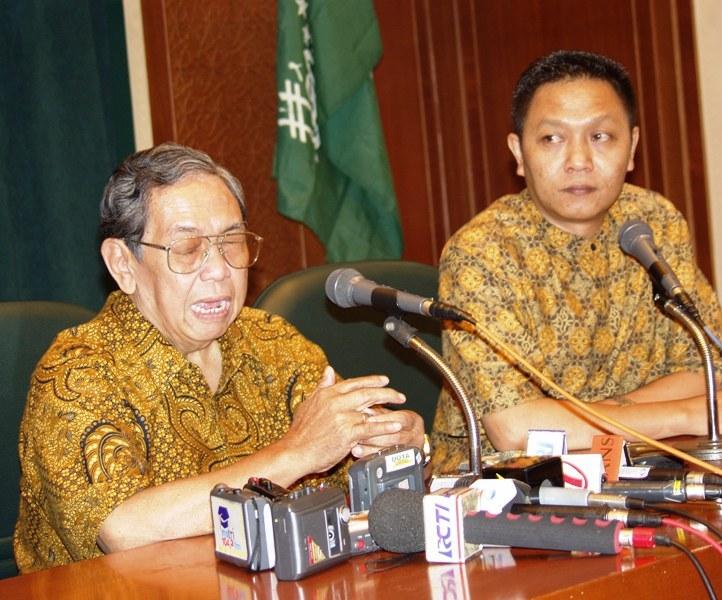 Cerita Gus Dur Telepon Petinggi PBNU: Kita Lebaran Ikut Muhammadiyah