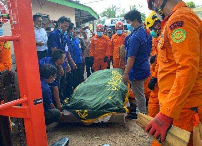 Fajri Pasien Obesitas 300 Kg Dimakamkan di TPU Menteng Pulo Jakarta Selatan