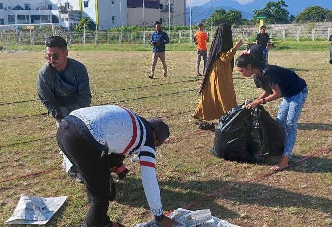 Wali Kota Ternate Apresiasi Toleransi Pemuda Gereja Bantu Sediakan Alas Koran untuk Salat Id