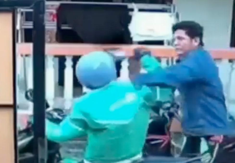 Driver Ojol di Palembang Dipukuli hingga Trauma dan Giginya Copot