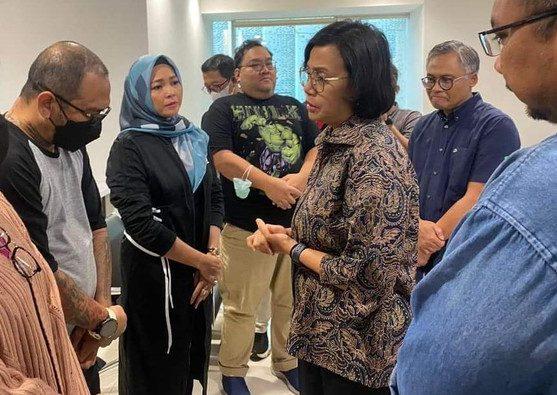 Pejabat Publik Ramai-ramai Jenguk David, Pengamat: Positive Thingking Aja!