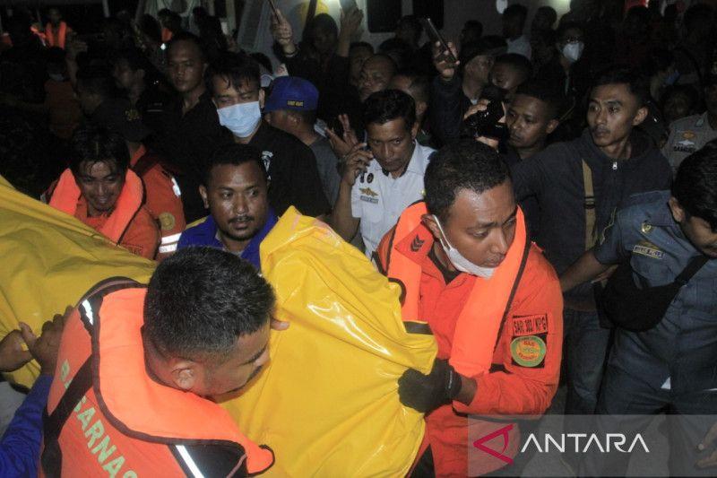 KM Cantika Express Berhasil Evakuasi 320 Penumpang, 18 Tewas di Perairan Pulau Timor