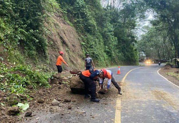 Berpotensi Longsor Susulan, Pengguna Jalan Nasional Trenggalek-Ponorogo Diimbau Waspada