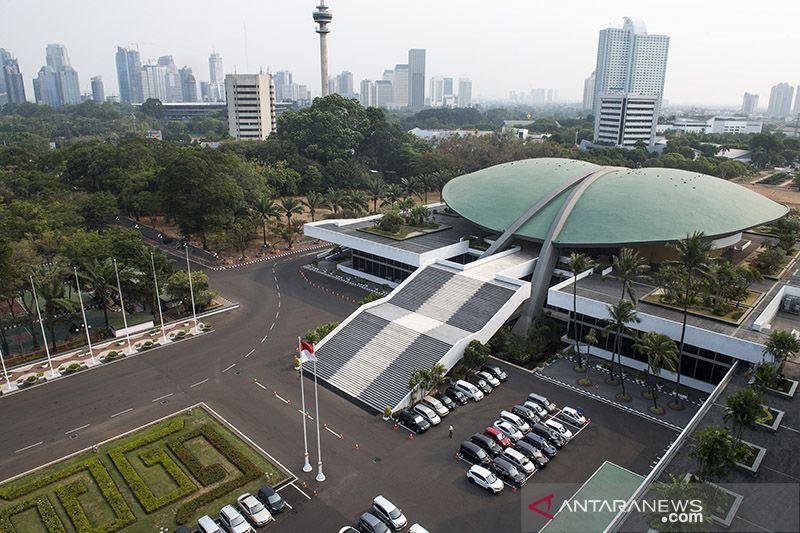 Sah! Paripurna DPR Setujui Pengesahan RUU KUHP yang Diwarnai Kontroversi