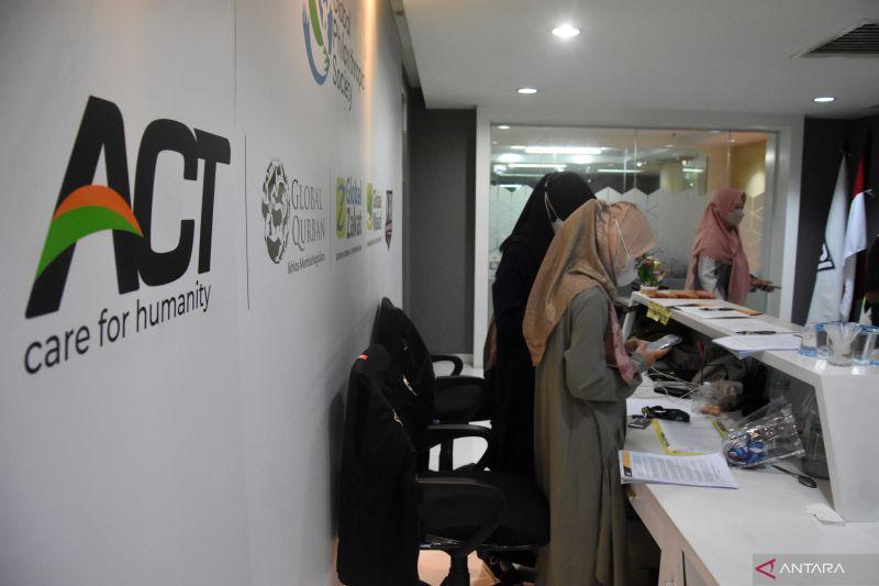 Di Tengah Ombak Kasus Dugaan Penyelewengan Dana Umat, Akun Pro ACT 'Seret-Seret' Anies Baswedan dan PKS