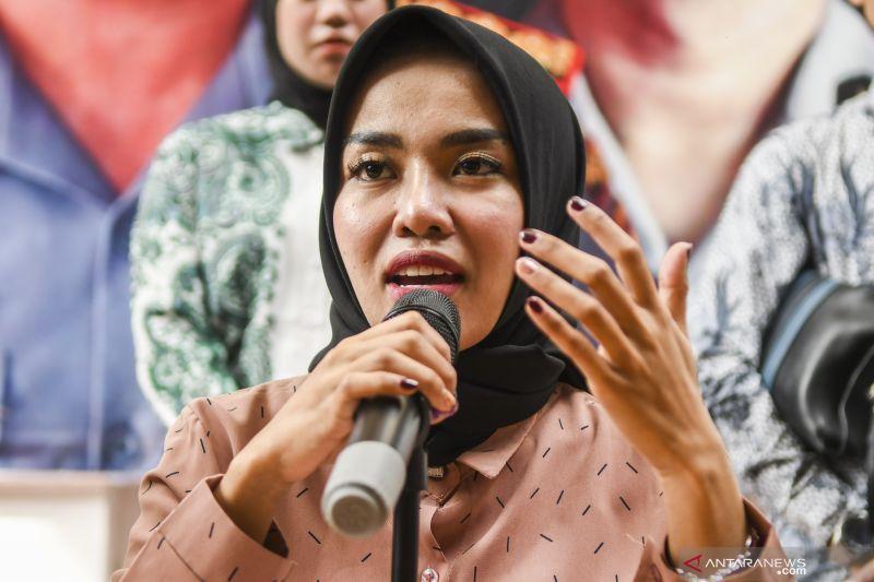 Sidang Medina Zein terkait Kasus Pencemaran Nama Baik Ditunda
