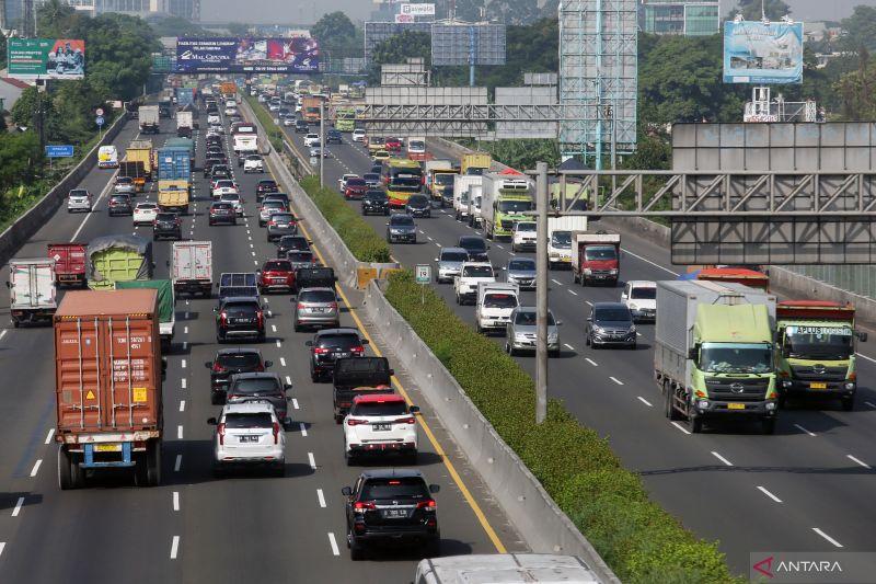 Dishub DKI Batasi Angkutan Barang di Tol dan Non-Tol Mulai Hari Ini