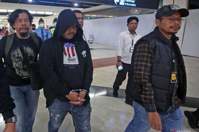 OJK Imbau Konsumen Lapor Polisi jika Diancam Penagih Utang