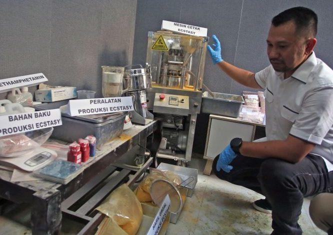 Dalam Waktu Setengah Jam, Pabrik di Tangerang Bisa Produksi 3.000 Butir Pil Ekstasi