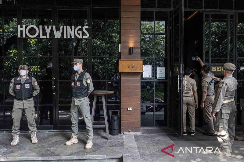 Segel Holywings Gatot Subroto Sudah Dilepas Satpol PP DKI