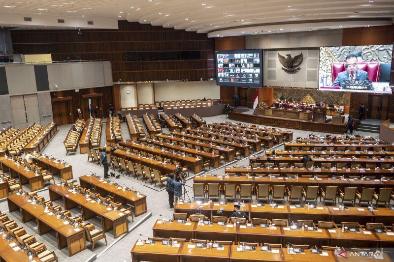 DPR RI Gelar Rapat Paripurna Setujui 9 Calon Anggota Komnas HAM