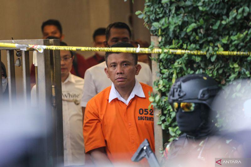 Vonis Mati Sambo Lebih Berat dari Tuntutan Jaksa, Pengunjung Sidang Bersorak Gembira