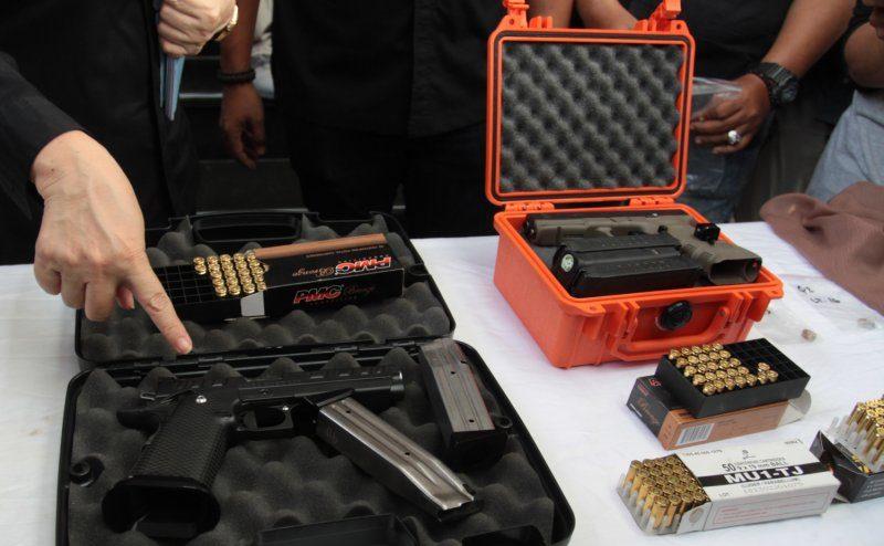 Izin Senjata untuk Bharada E dan Brigadir J Tanpa Surat Dokter dan Tes Psikologi