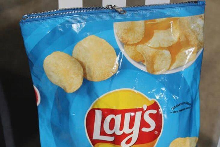 Brand Mewah Asal Eropa Luncurkan Tas Berdesain Kemasan Keripik Kentang, Seharga 27 Juta Rupiah