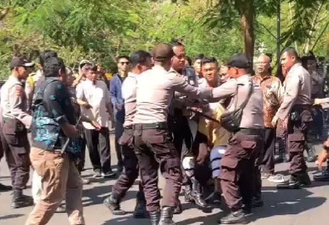 BKBH Unram Siap Beri Pendampingan Hukum Demonstran Korban Penganiayaan Satpam