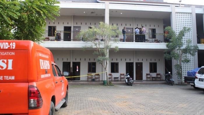Geger Penemuan Mayat Wanita Berlumuran Darah Dalam Kamar Hotel