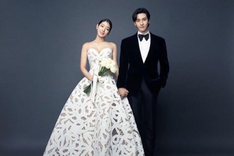 'Pacar Sejuta Pecinta Drakor' Park Shin Hye Lahirkan Bayi Laki-laki