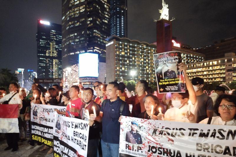 Puluhan Warga Gelar Aksi 1.000  Lilin di Bundaran HI Dukung Polri Tuntaskan Kasus Brigadir J