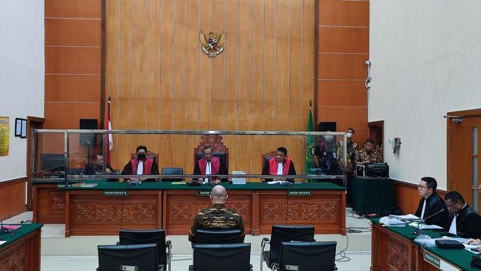 Teddy Minahasa Didakwa Dagang Sabu Sitaan AKBP Doddy Cs