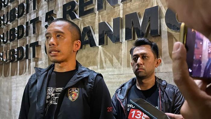 Polisi Amankan 60 Orang Usai Grebek Tempat Judi di Jakpus