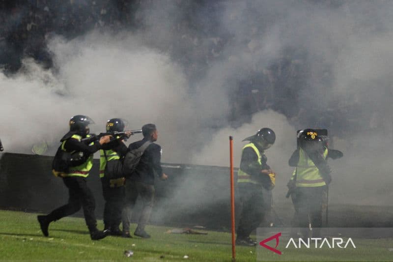 Soal Tragedi Kanjuruhan, Komnas HAM: Match Commissioner Tidak Tahu Gas Air Mata Dilarang