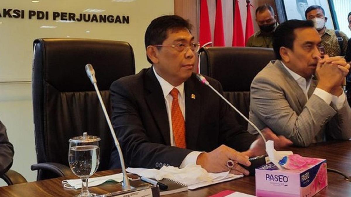 PDIP Singgung UU MD3 Tanggapi Effendi Simbolon Dikecam TNI