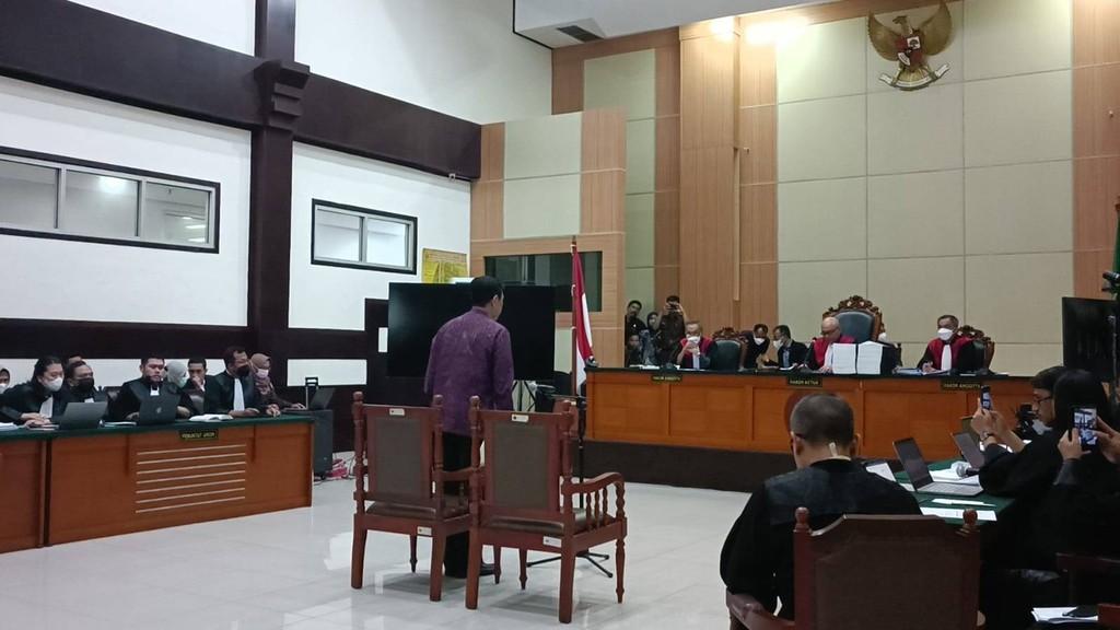 Staf Luhut Ngaku 4 Kali Nonton Video Haris Azhar dan Fatia