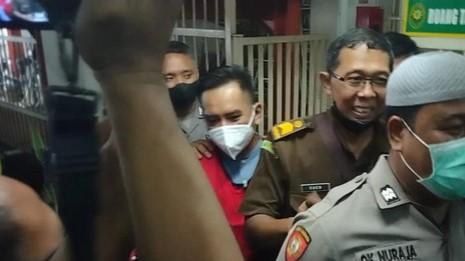 Ratusan Orang Gelar Doa Bersama Jelang Sidang Vonis Mas Bechi di PN Surabaya