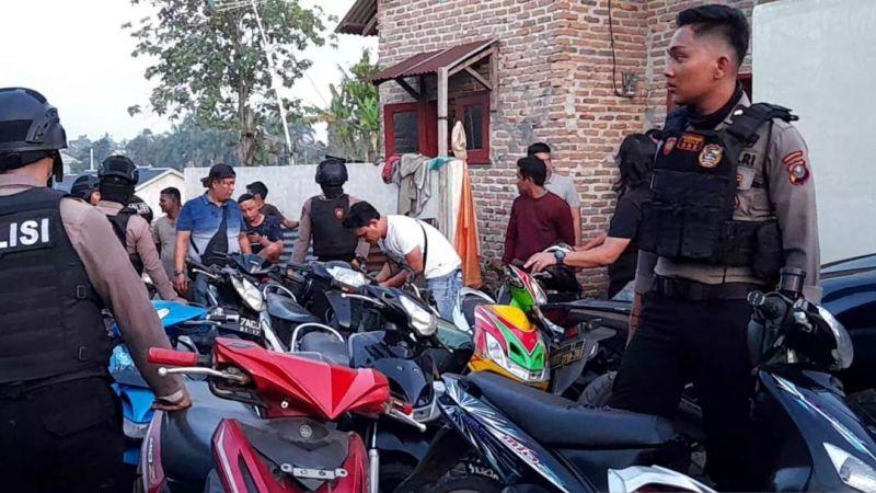 Polisi Grebek Gudang Penyimpanan Motor Curian di Sumut, 3 Penadah Ditangkap