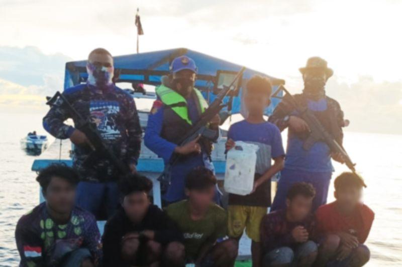 Cari Ikan Gunakan Bom, Polda Malut Amankan Satu Kapal dan Tujuh ABK di Perairan Taliabu