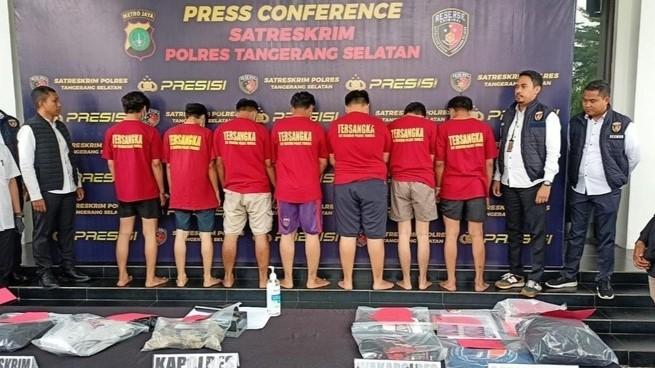 Terungkap! Ternyata Pelemparan Batu ke Bus Persis Solo Sudah Direncanakan Suporter Persita