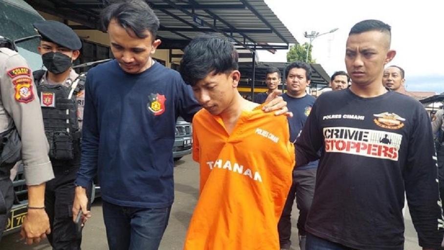 Ical Peragakan 8 Adegan saat Rekonstrusi Bunuh Bocah Perempuan Pulang Mengaji di Cimahi