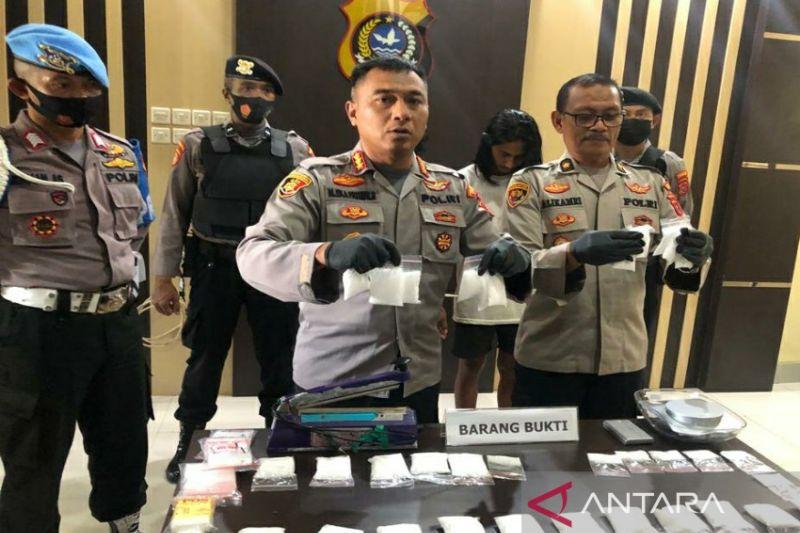 BNN Buleleng Tangkap PNS dan Kepling Pakai Sabu dengan Istilah 'Apotek'