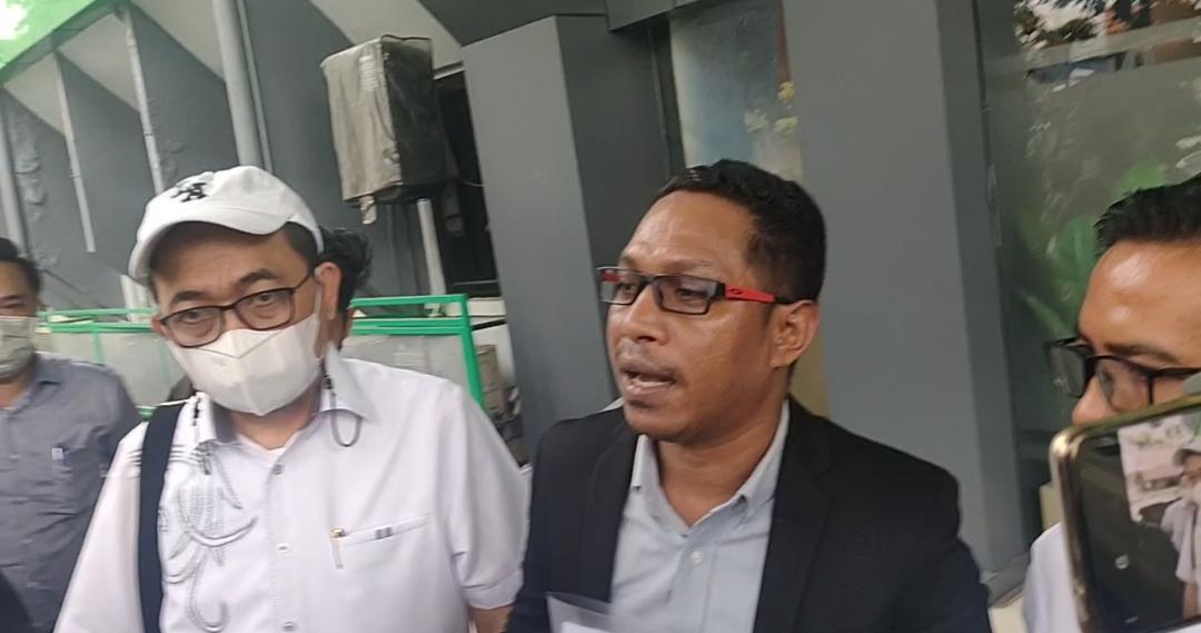 Para Tergugat Tidak Datang, Persidangan Gugatan Deolipa Ditunda!