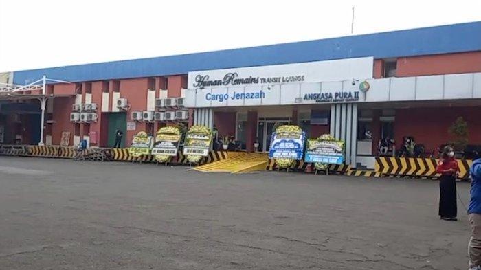 Ratusan Aparat Amankan Kedatangan Jenazah Eril di Soetta