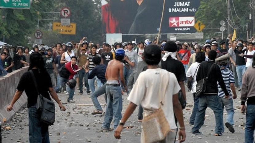 Terima Tantangan Tawuran, Pria Tewas Dibacok Celurit di Ciracas