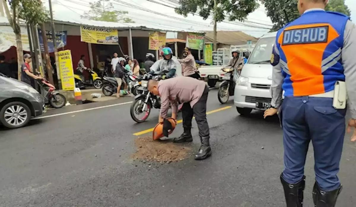 Polisi 'Korek' Keterangan Saksi Laka Maut Cianjur