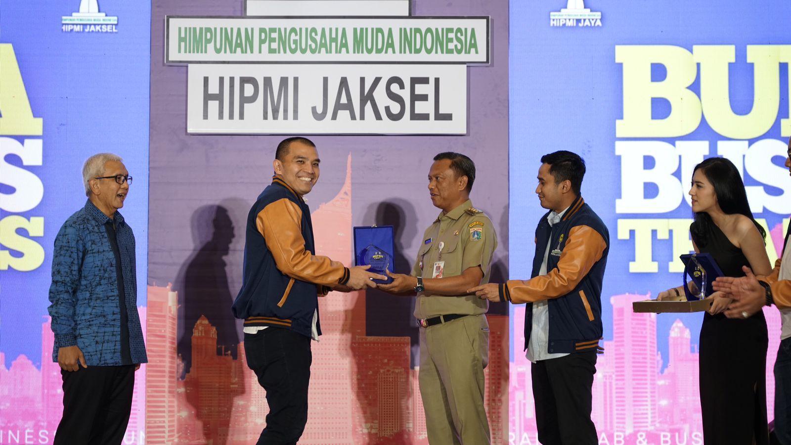 Memenangkan Tantangan Resesi HIPMI Jaksel Kembangkan Model Bisnis Berkelanjutan